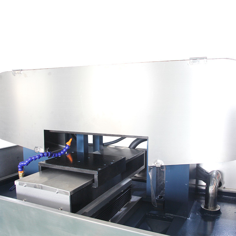 2 軸 CNC 濡れ磨き ワイヤリング 引き出しマシン ステンレス鋼の磨き磨きのためにカスタム