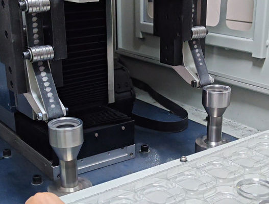 工場直販研磨丸型カバー製品 2 局 CNC 研削ブラシ加工装置 定期的な丸型製品の表面